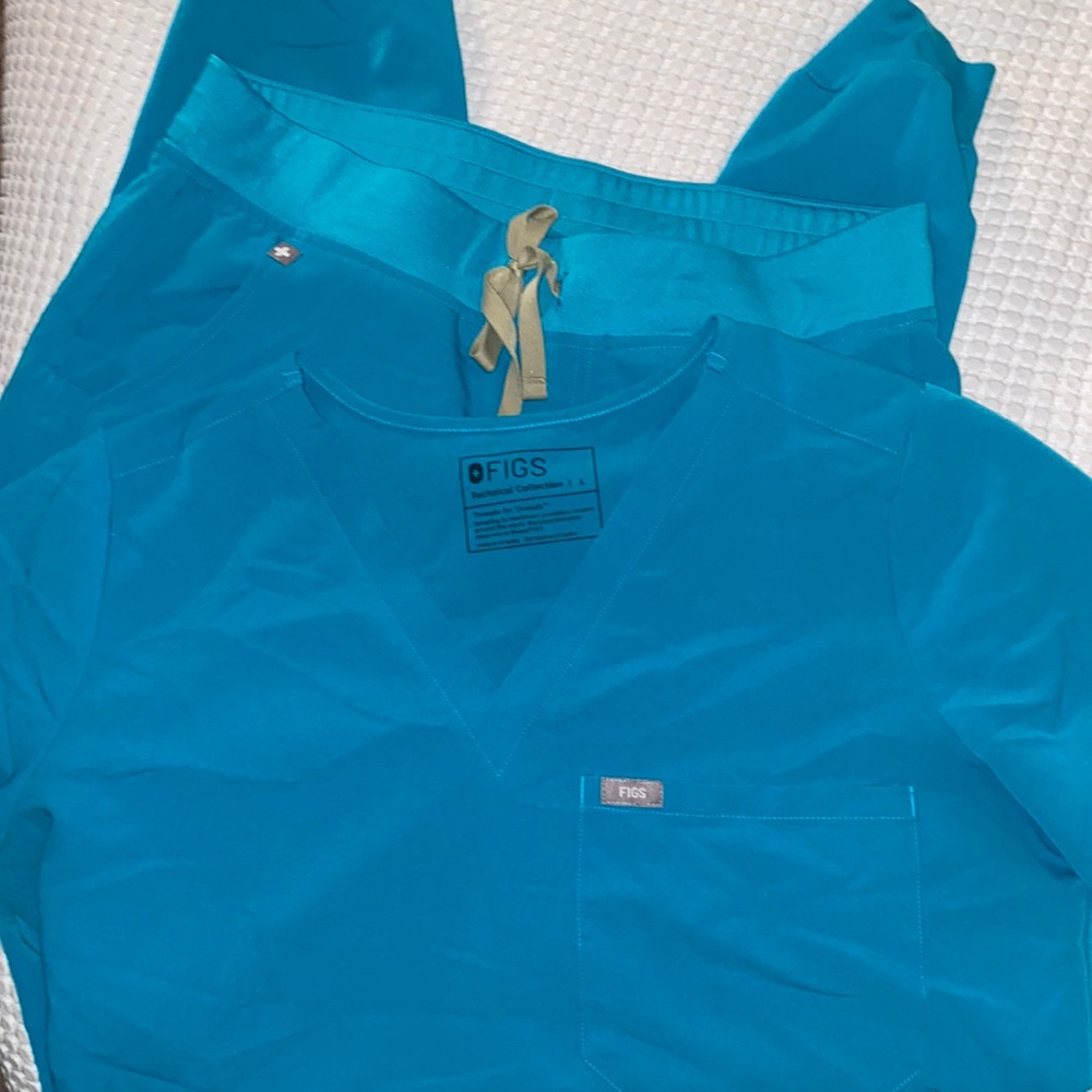 FIGS SCRUBS